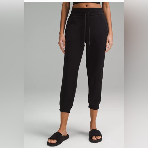 lululemon athletica Pants - Lululemon Scuba HR Cropped Jogger black size 2